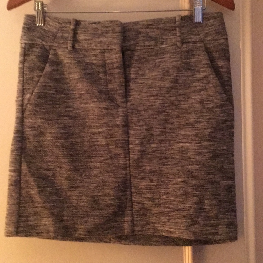 Loft black and white pattern skirt